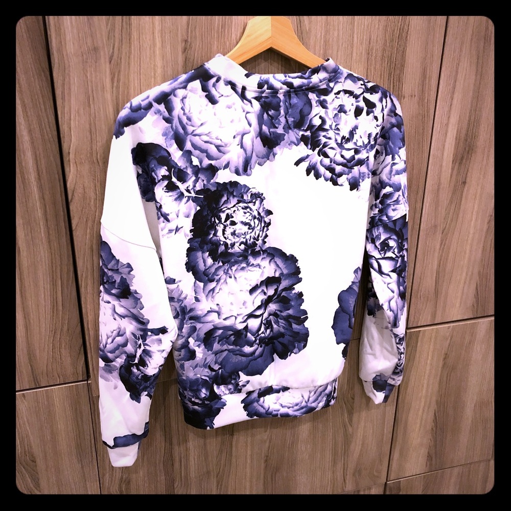 Lover Pullover